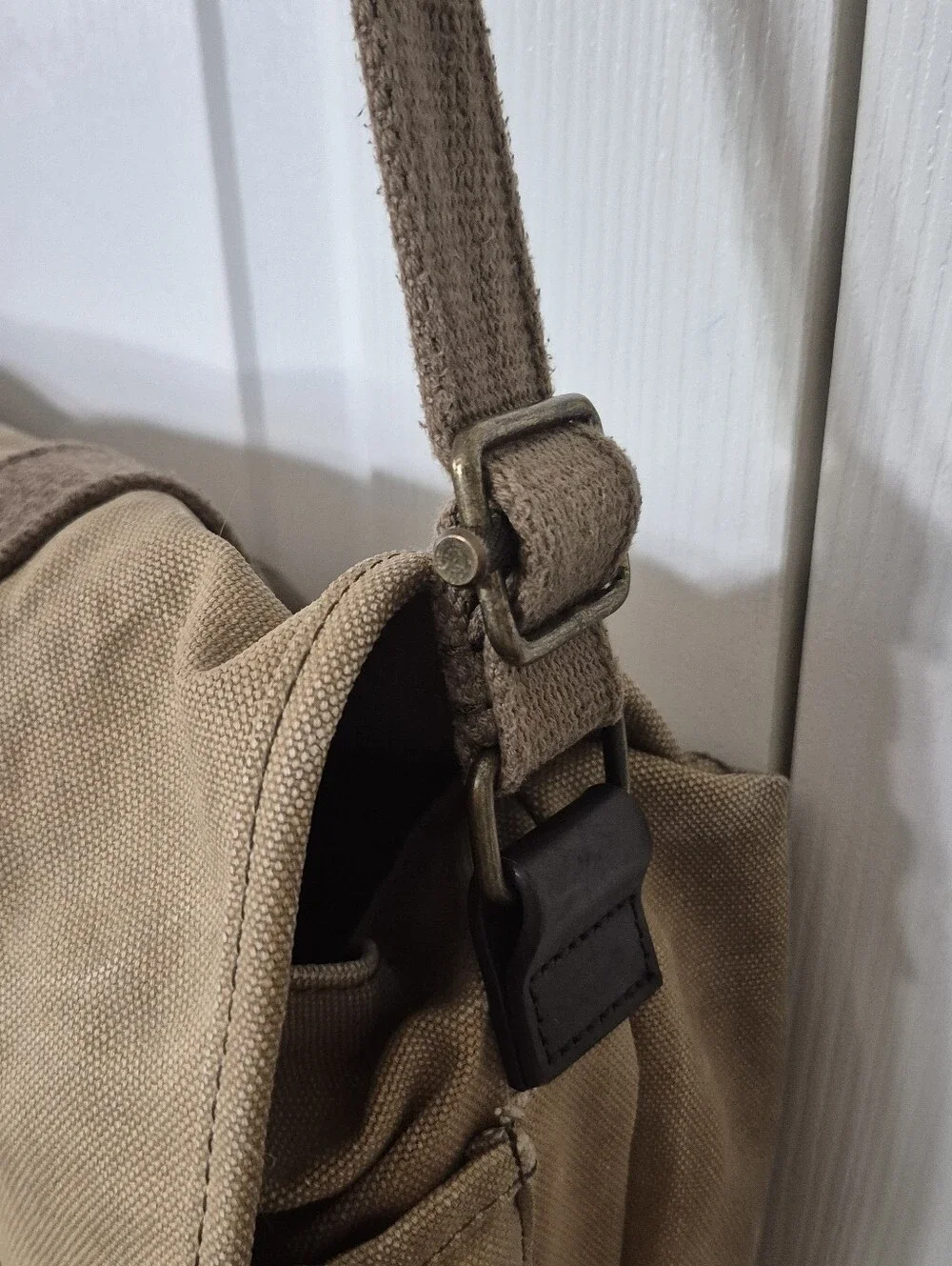 Lands end cotton canvas heavy duty messenger bag